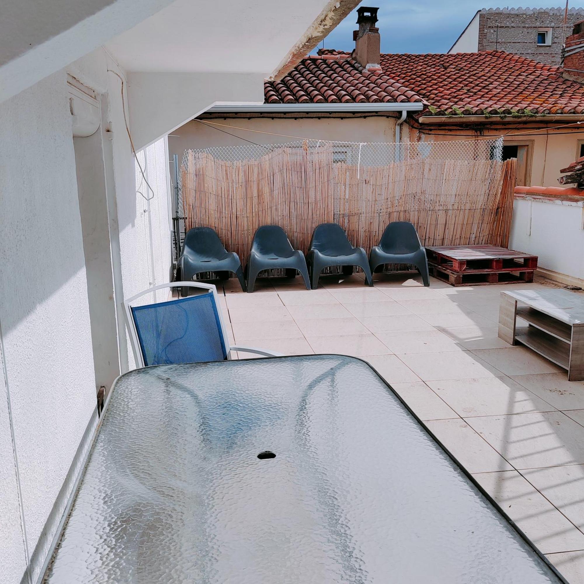 F3 Avec Terrasse Apartamento *
